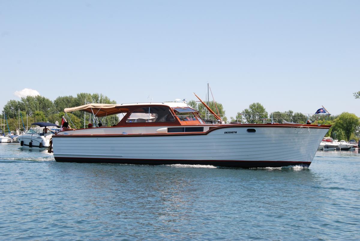 Classic Wooden Boat for Sale -  1957 CHRIS-CRAFT 40' SEA SKIFF SEMI-ENCLOSED CRUISER