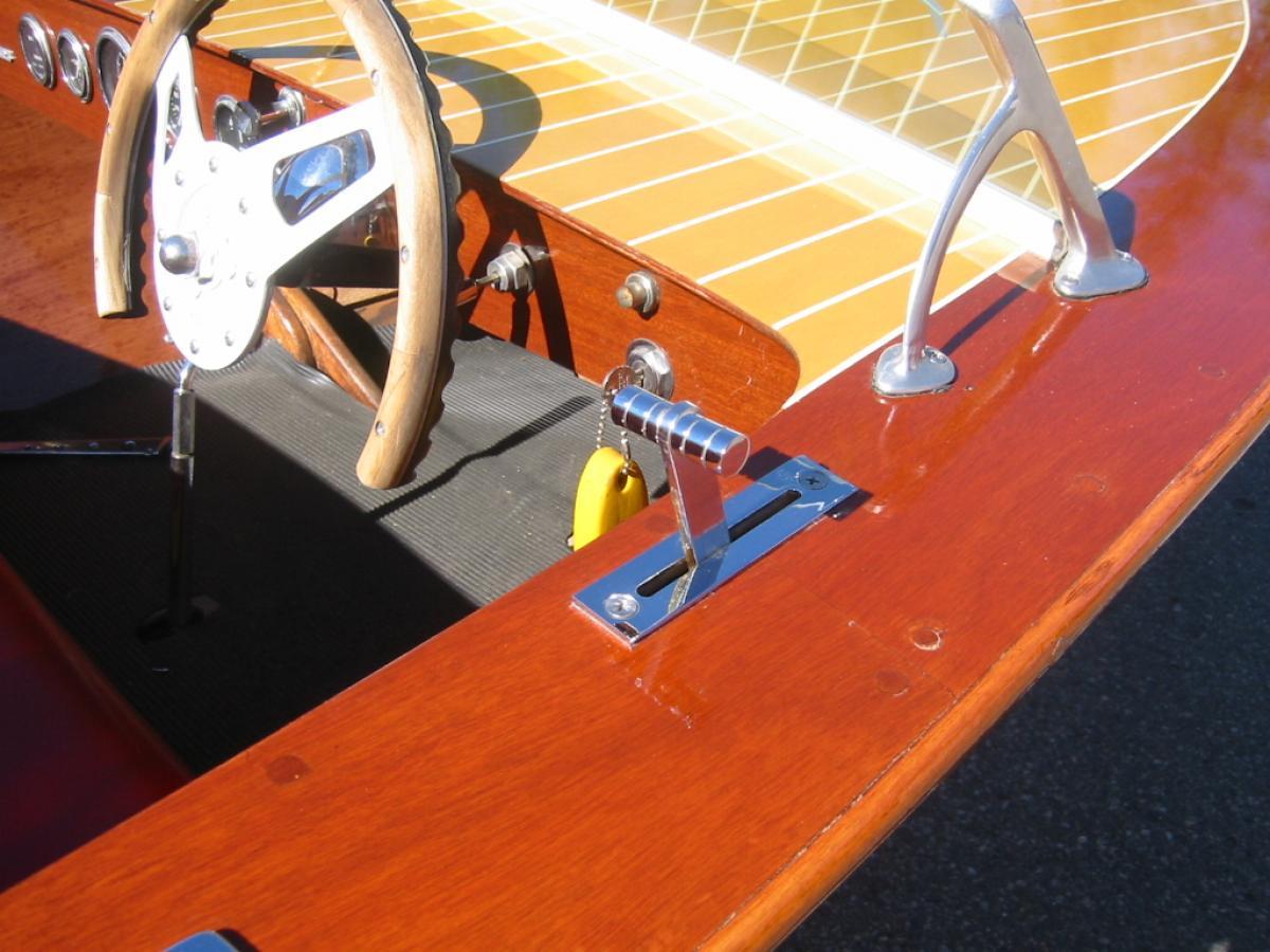 Classic Wooden Boat for Sale -  1959 MERRELL 15' RUNABOUT