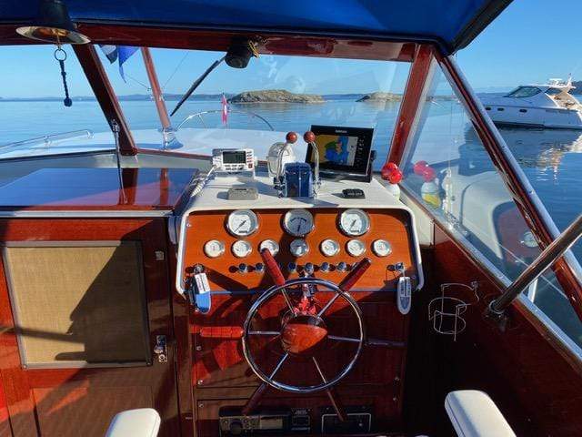 Classic Wooden Boat for Sale -  1960 Chris-Craft Roamer 35'