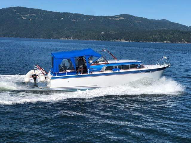 Classic Wooden Boat for Sale -  1960 Chris-Craft Roamer 35'