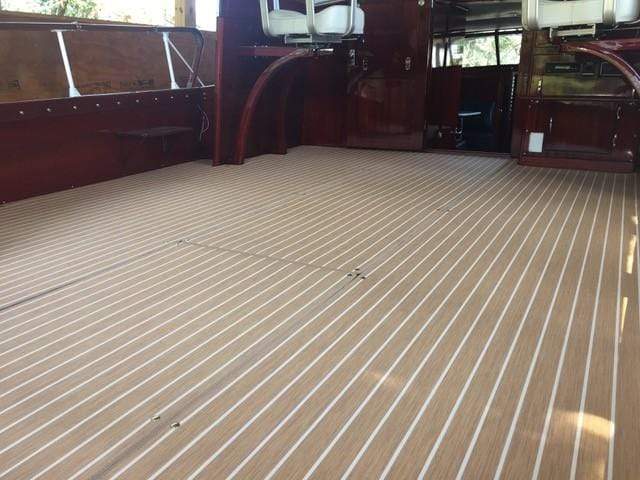 Classic Wooden Boat for Sale -  1960 Chris-Craft Roamer 35'