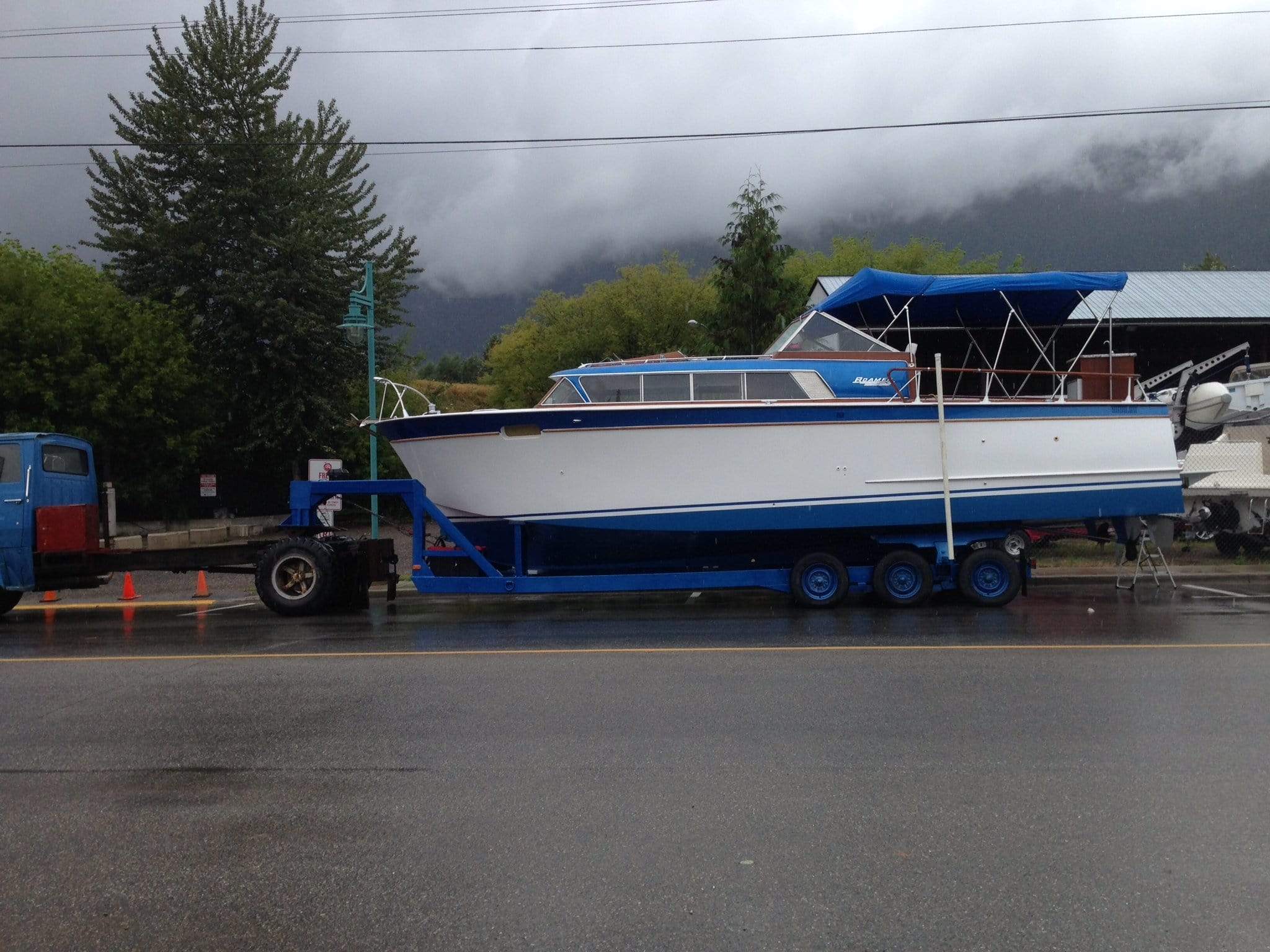 Classic Wooden Boat for Sale -  1960 Chris-Craft Roamer 35'