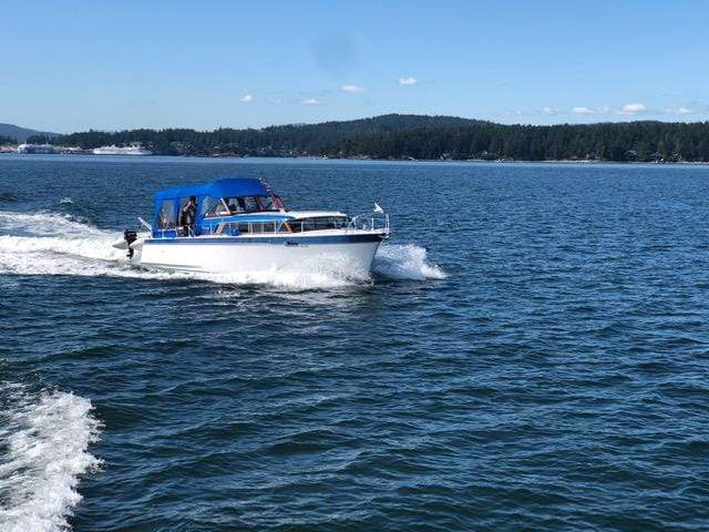 Classic Wooden Boat for Sale -  1960 Chris-Craft Roamer 35'