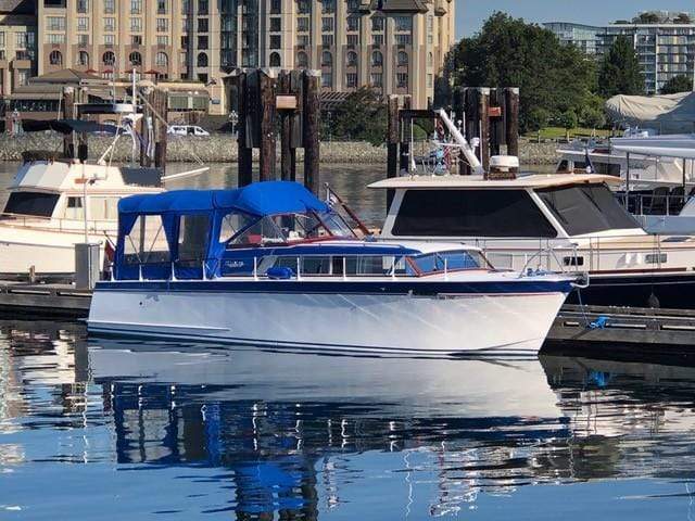 Classic Wooden Boat for Sale -  1960 Chris-Craft Roamer 35'