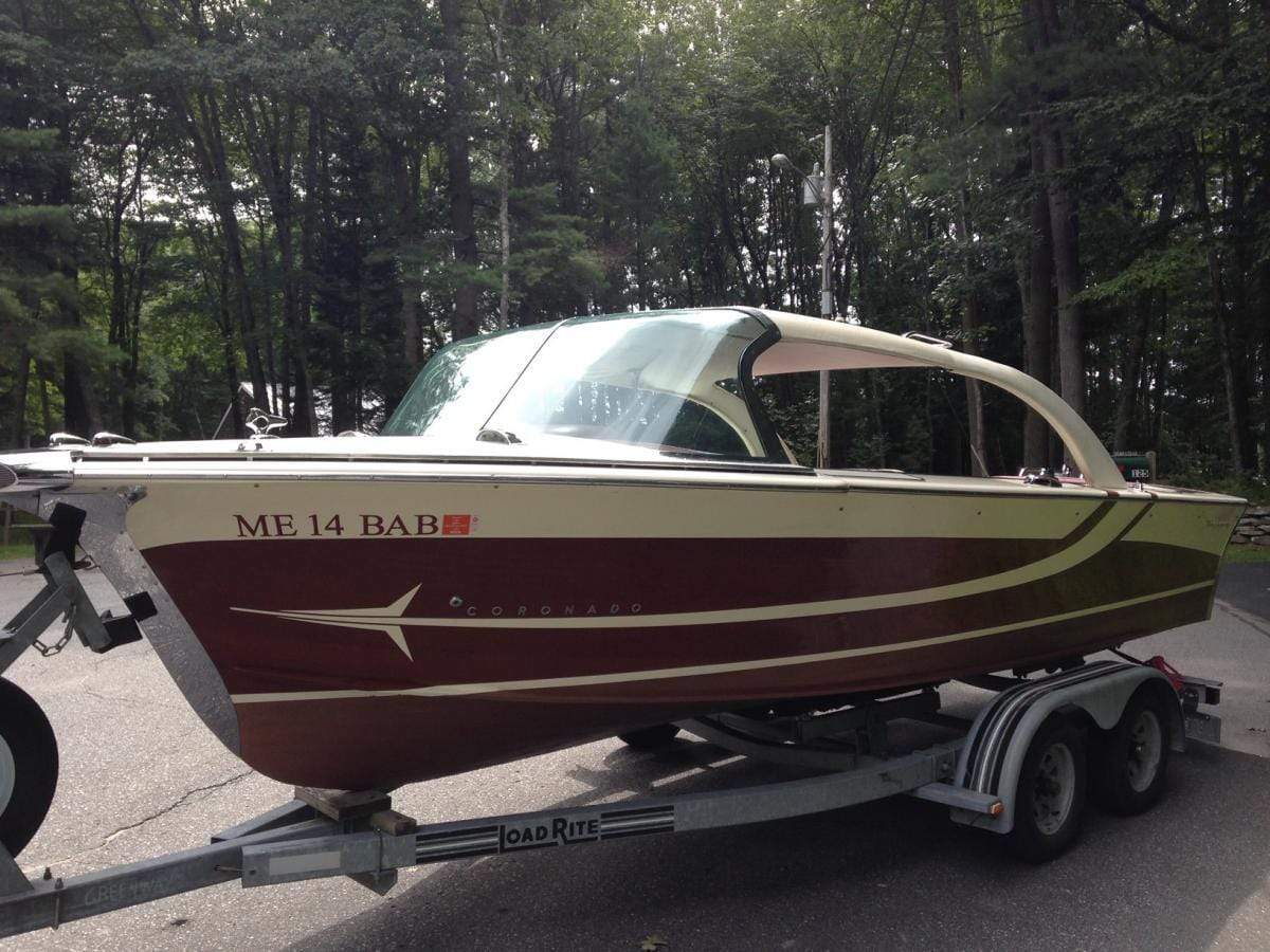 Classic Wooden Boat for Sale -  1962 CENTURY 21' CORONADO W/GULL WING TOP