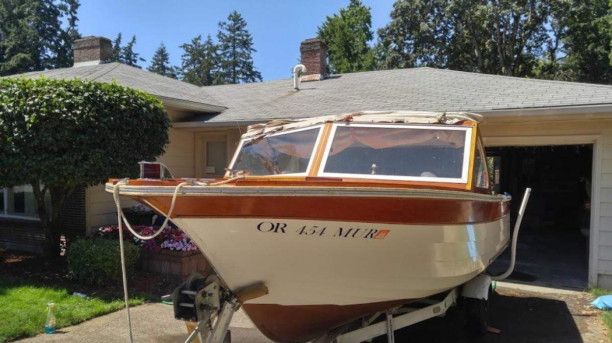 Classic Wooden Boat for Sale -  1963 THOMPSON 18' SUPER SEA LANCER