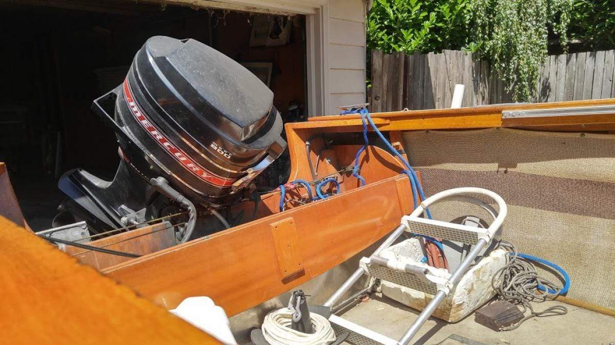 Classic Wooden Boat for Sale -  1963 THOMPSON 18' SUPER SEA LANCER