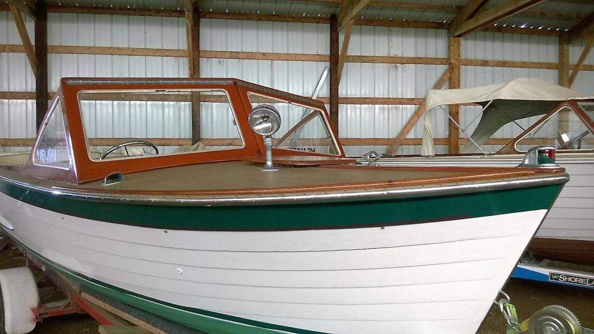 Classic Wooden Boat for Sale -  1964 LYMAN 21' CUDDY STYLE INBOARD