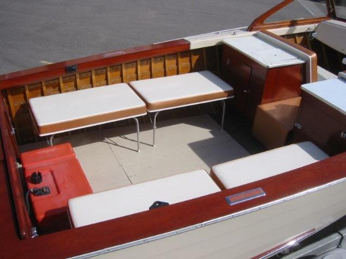 Classic Wooden Boat for Sale -  1965 CRUISER'S INC 20' - RARE CAMPER MODEL