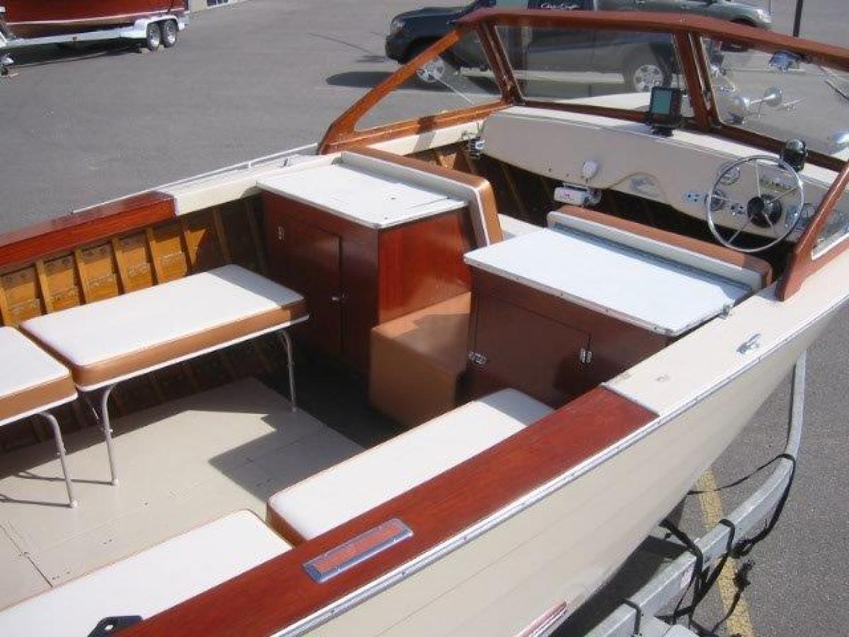 Classic Wooden Boat for Sale -  1965 CRUISER'S INC 20' - RARE CAMPER MODEL