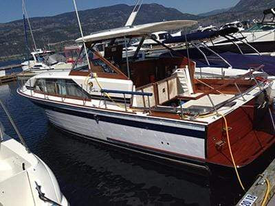 Classic Wooden Boat for Sale -  1967 CHRIS CRAFT 30' CONSTELLATION