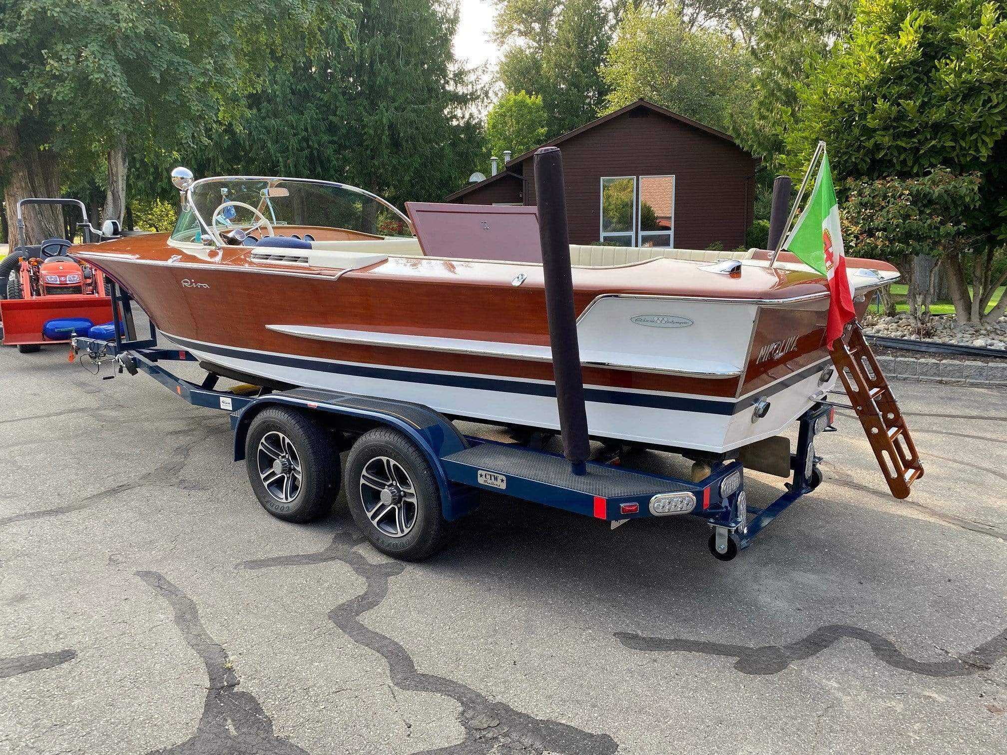 Classic Wooden Boat for Sale -  1969 RIVA OLYMPIC - HULL 25