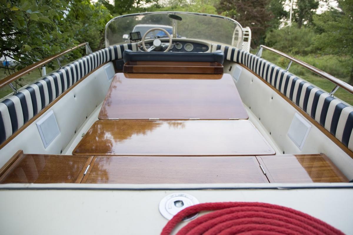 Classic Wooden Boat for Sale -  1982 RIVA RUDY 'SUPER' 19.4'