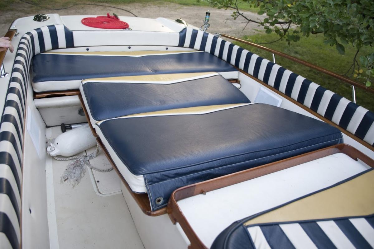 Classic Wooden Boat for Sale -  1982 RIVA RUDY 'SUPER' 19.4'