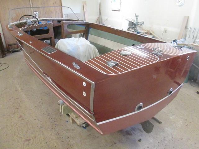 1957 Mariner 19ft wooden boat for Sale